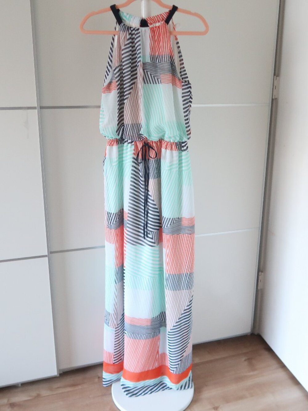Vince Camuto Geometric Halter Maxi Dress Coral Mint Black Sleeveless Bow Tie 10 - Picture 4 of 9